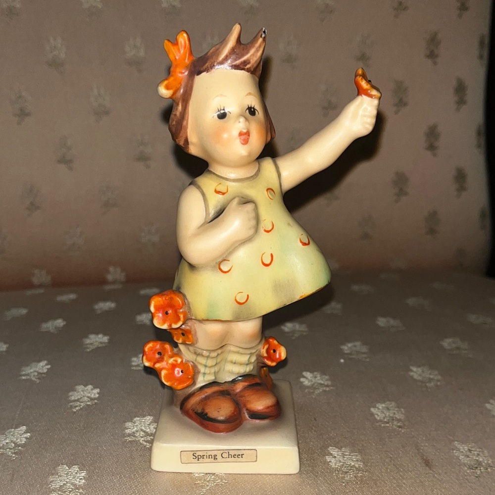 Spring Cheer figurine by M.I. Hummel